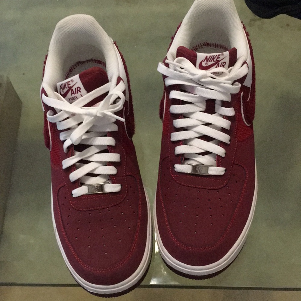 Nike Air Force 1  Burgundy and White.